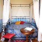 Petit Chateau B&B 3*