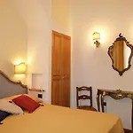 Petit Chateau 3* 몬테카티니테르메