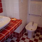 Petit Chateau B&B 몬테카티니테르메