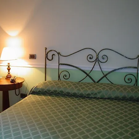 Panzió Petit Chateau