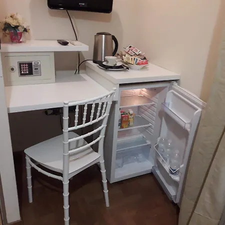 Bed and Breakfast Petit Chateau 3*