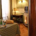 Petit Chateau 3* Μοντεκατίνι Τέρμε